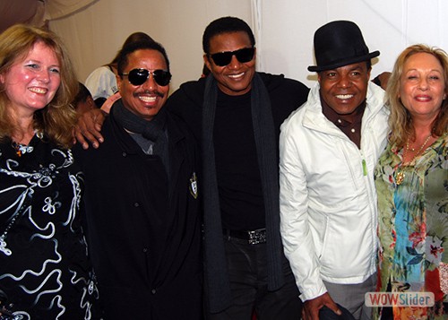 Livvy-&-Chrissie-&-The-Jacksons